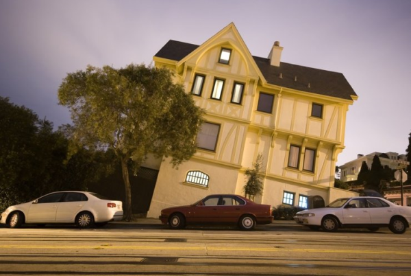 Tilting House