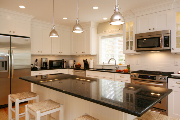 Cape Cod Kitchen by REEF