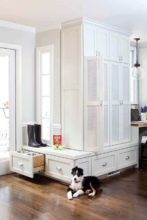 kitchen with dog dinner place resized 600